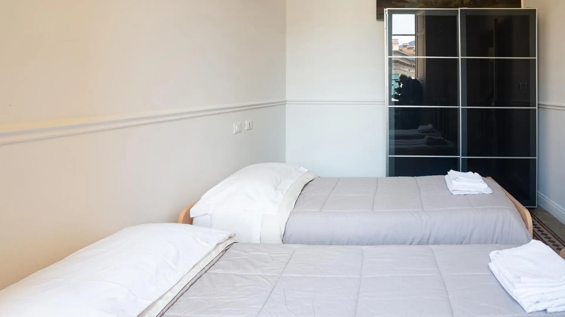Liberty La Spezia - 5 Terre Apartment Italy